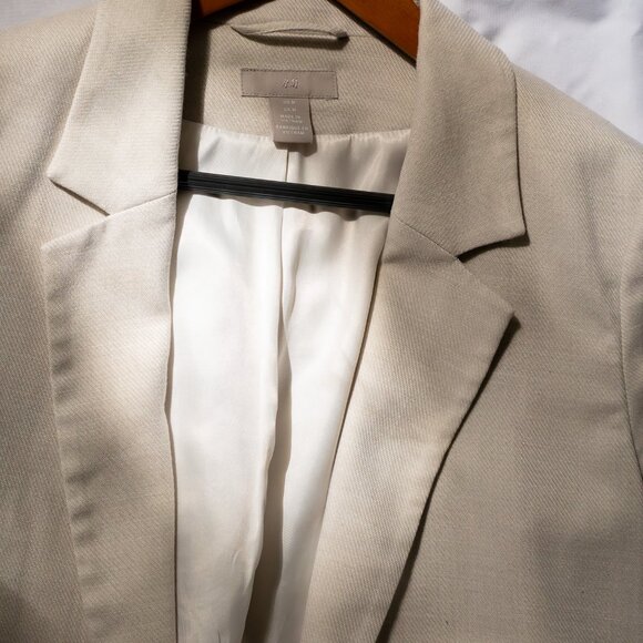 Classic Beige Longline Blazer - Neutral Lightweight Jacket - Picture 7 of 7